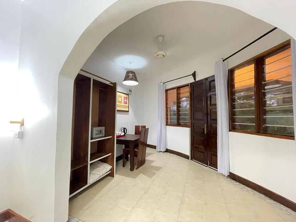 Five Palms Bwejuu Hotel Bagian luar foto